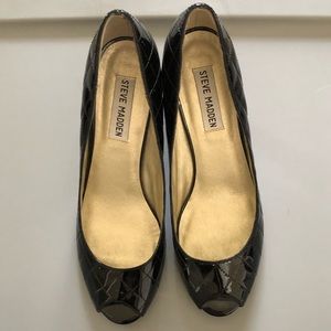 Steve Madden “Stitch” Black Heels